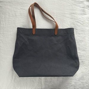 Madewell canvas transport tote in navy